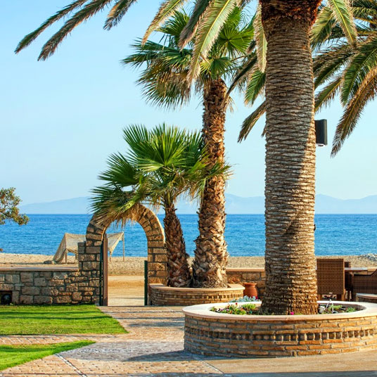 Finikas Hotel