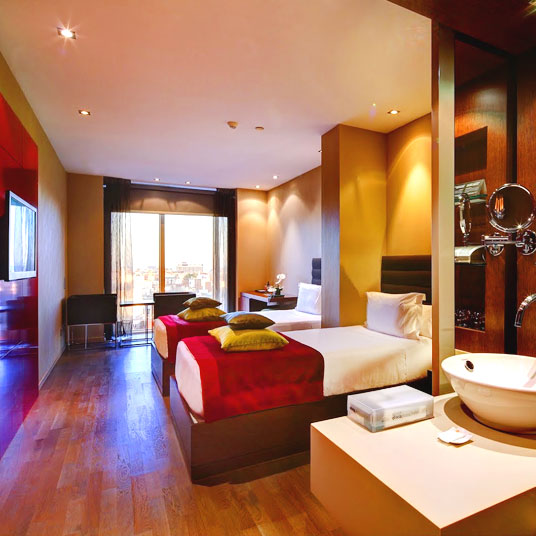 Olivia Plaza Hotel