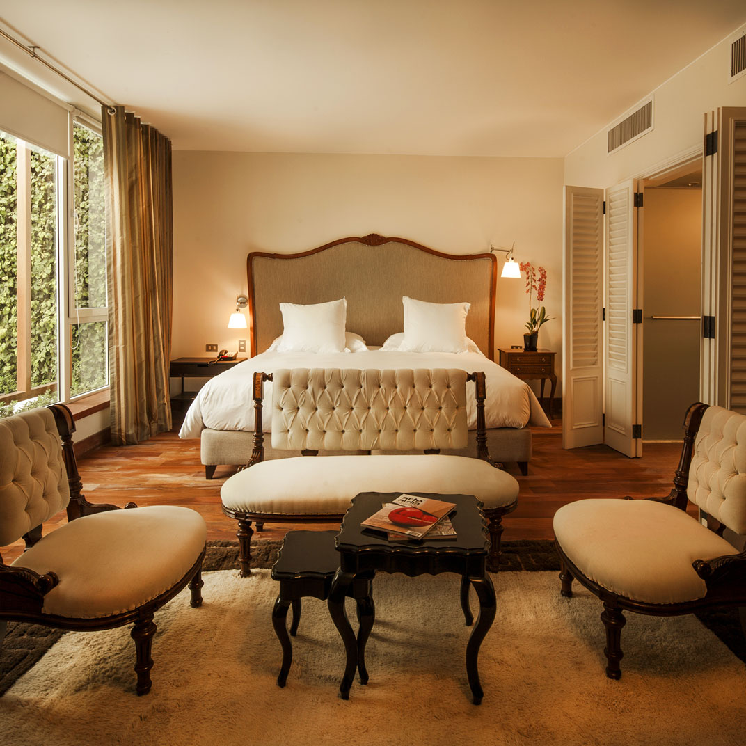Hotel B