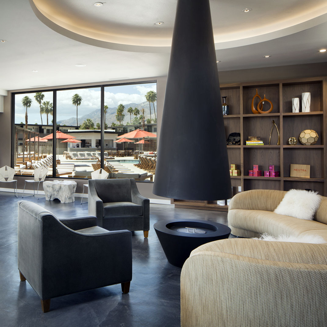 V Palm Springs