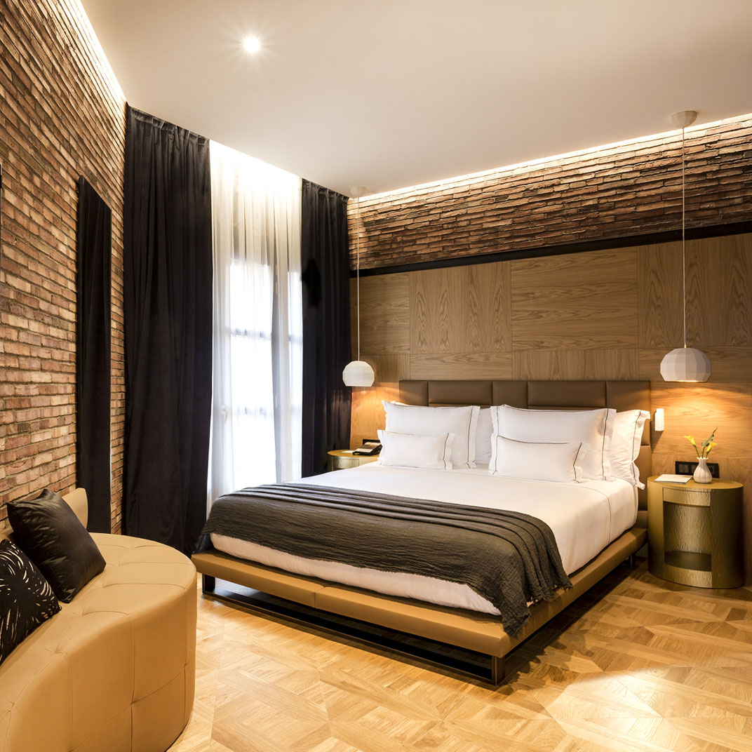 Monument Hotel