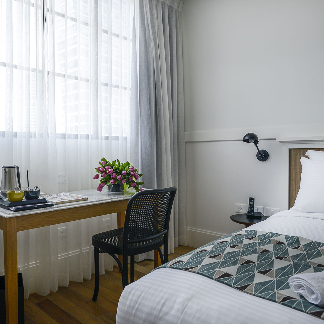 Lily & Bloom Hotel