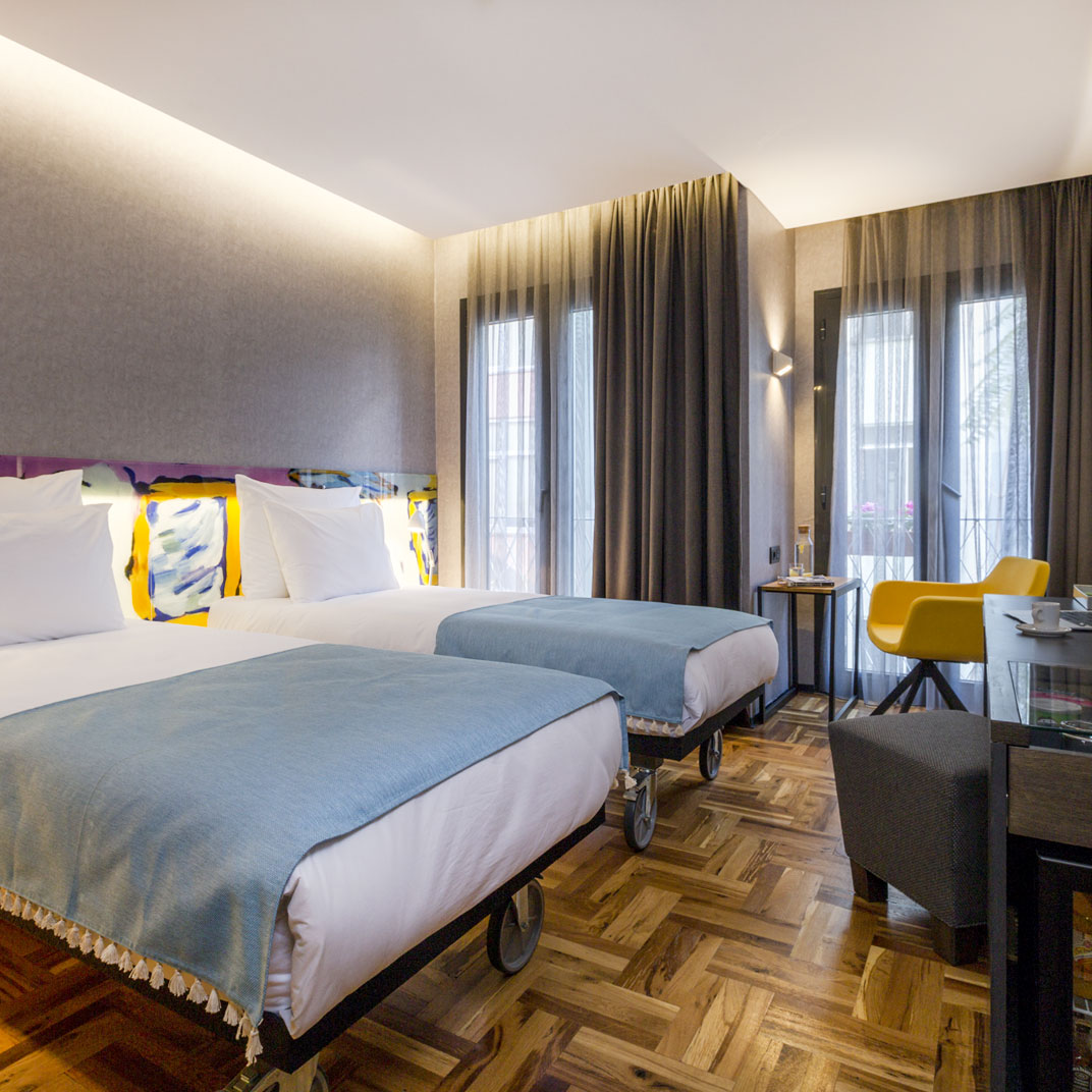 Lampa Design Hotel