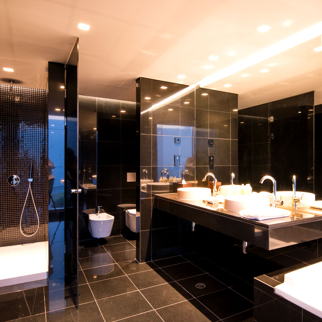 Azor Hotel