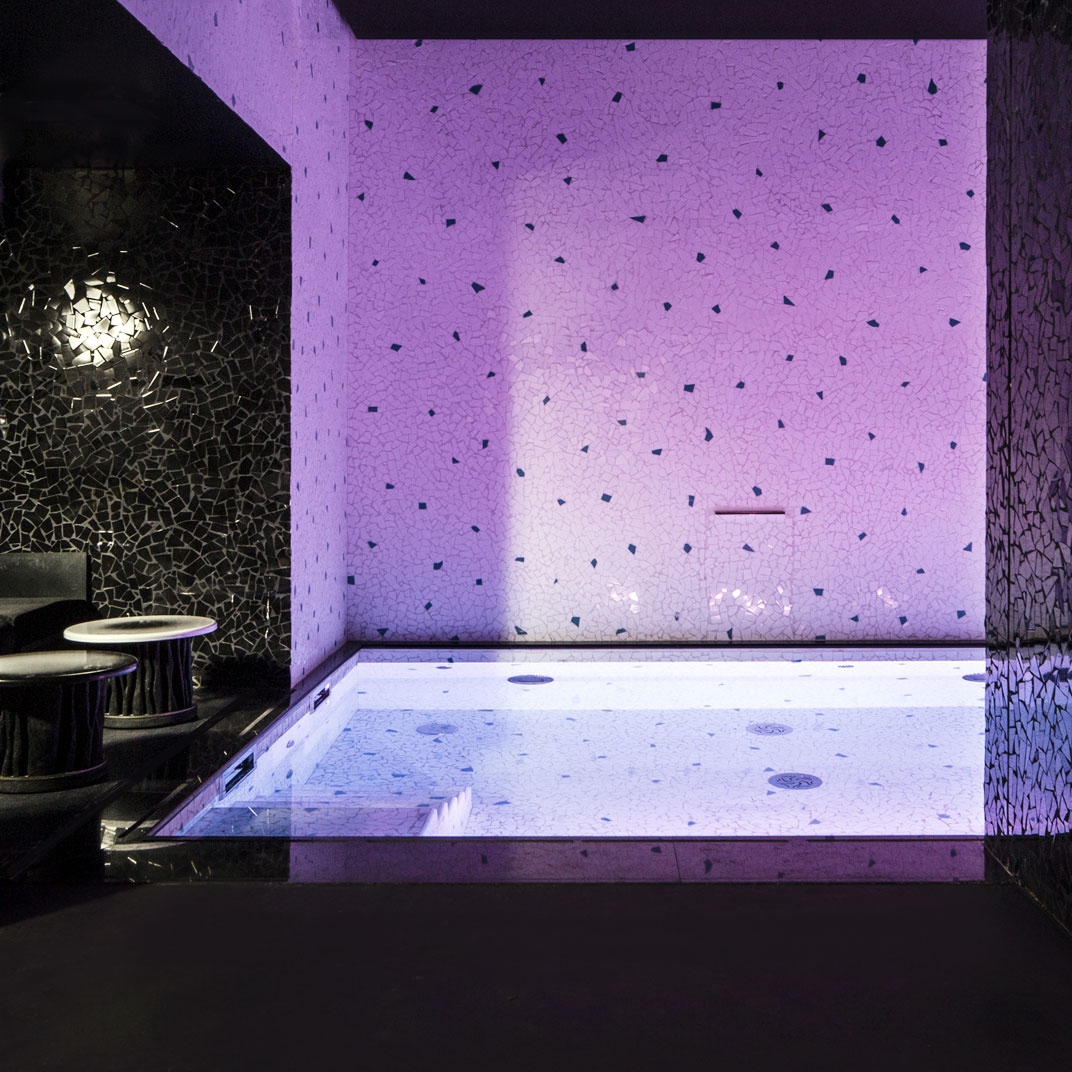 巴黎浴池酒店(Les Bains Paris)