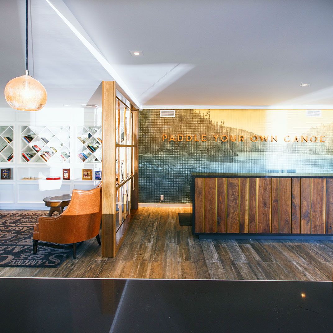 Lakehouse Hotel and Resort