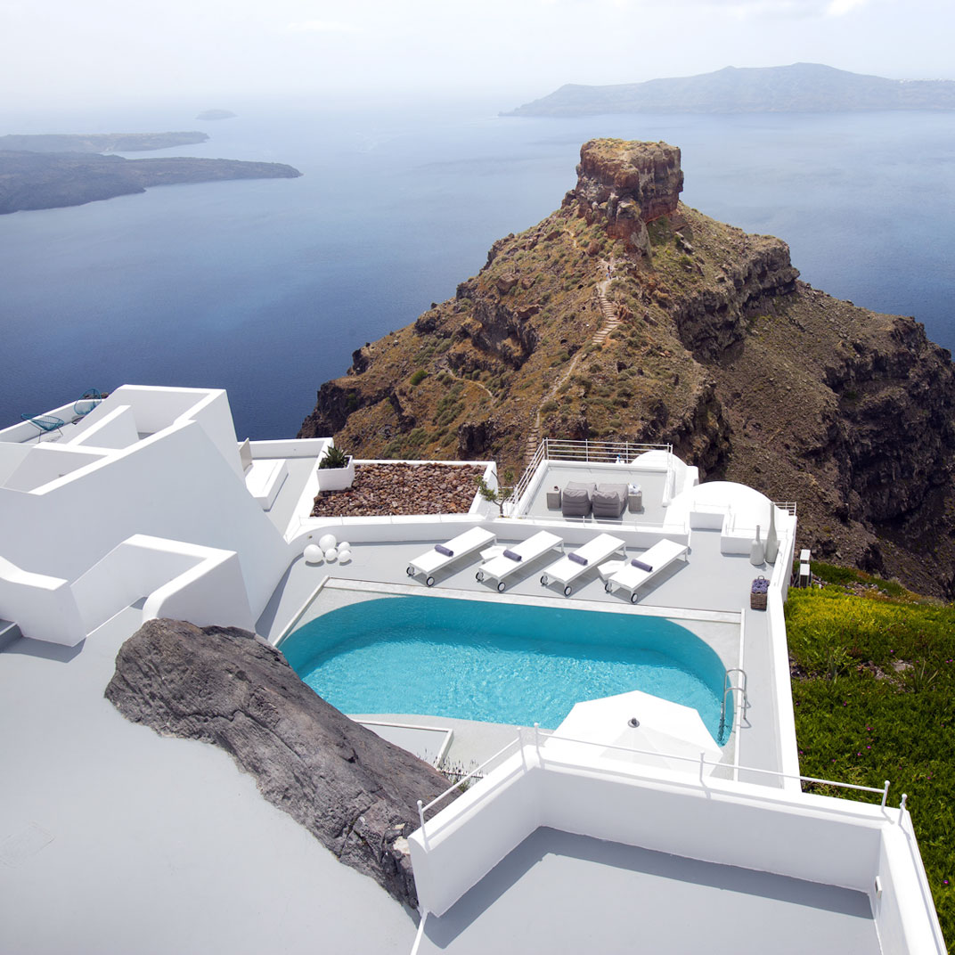 Grace Santorini