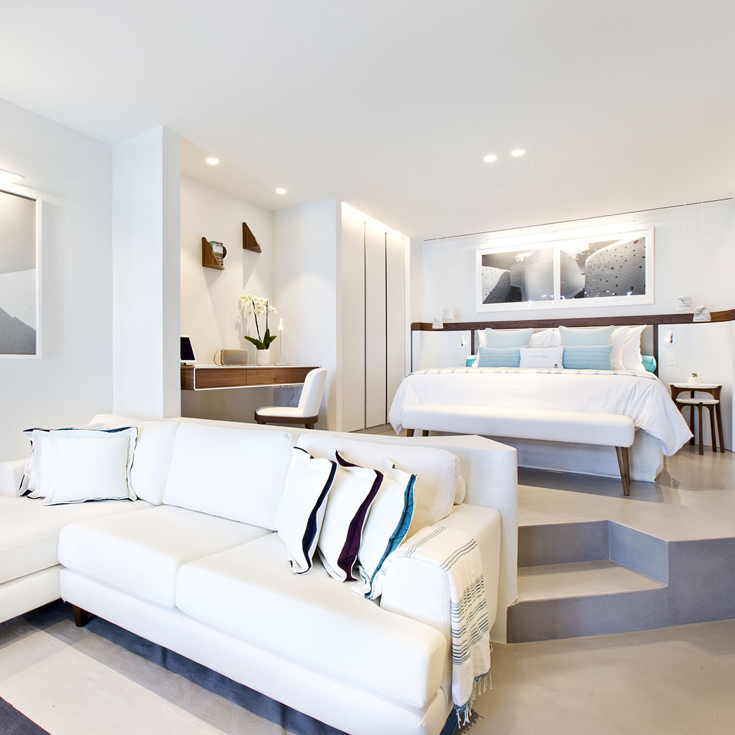 Grace Hotel Santorini, Auberge Resorts Collection