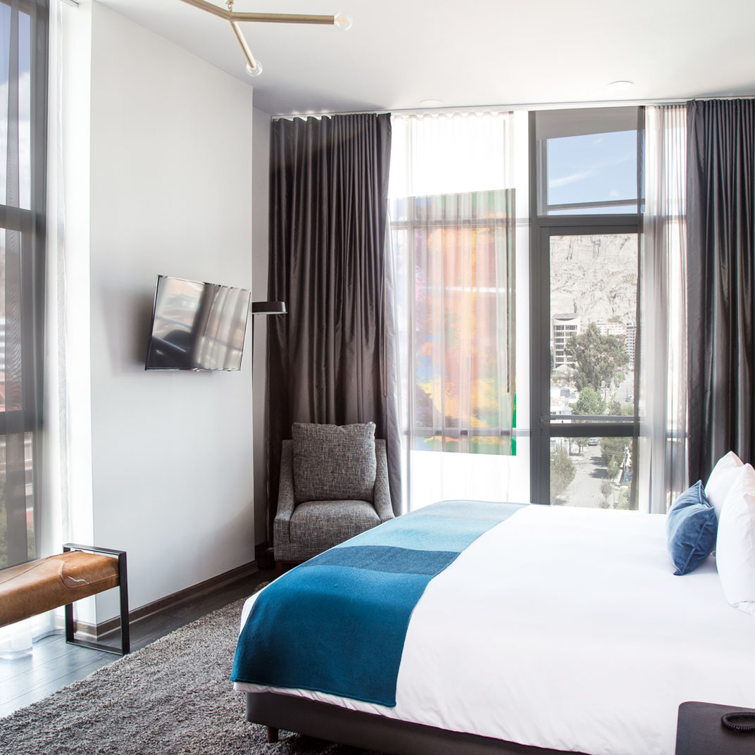 Atix Hotel