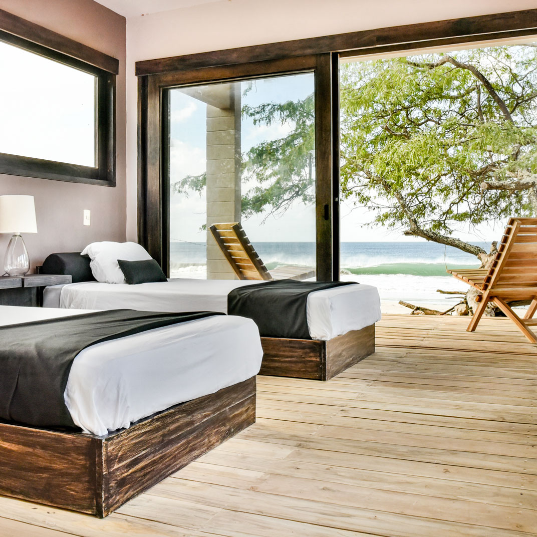 99 Surf Lodge