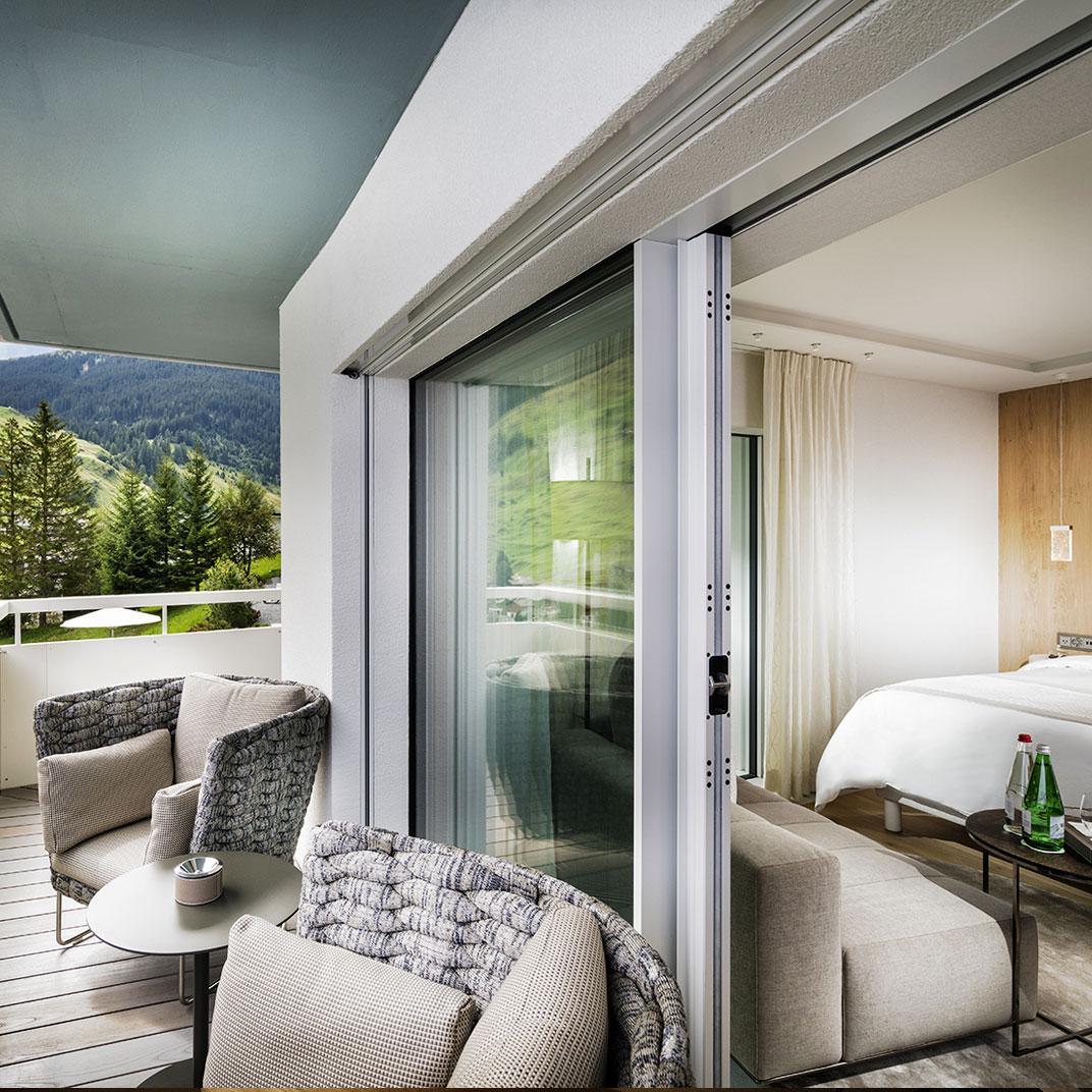 7132 Hotel