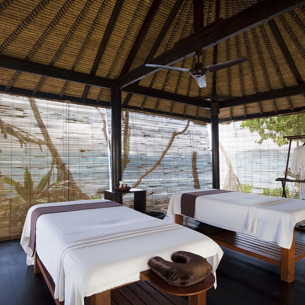 Alila Manggis