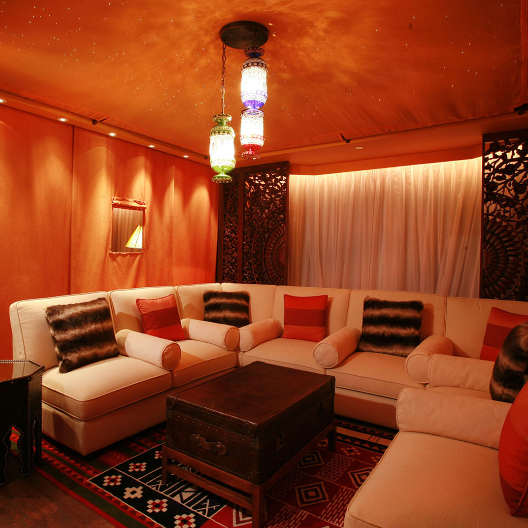 The Luxe Manor