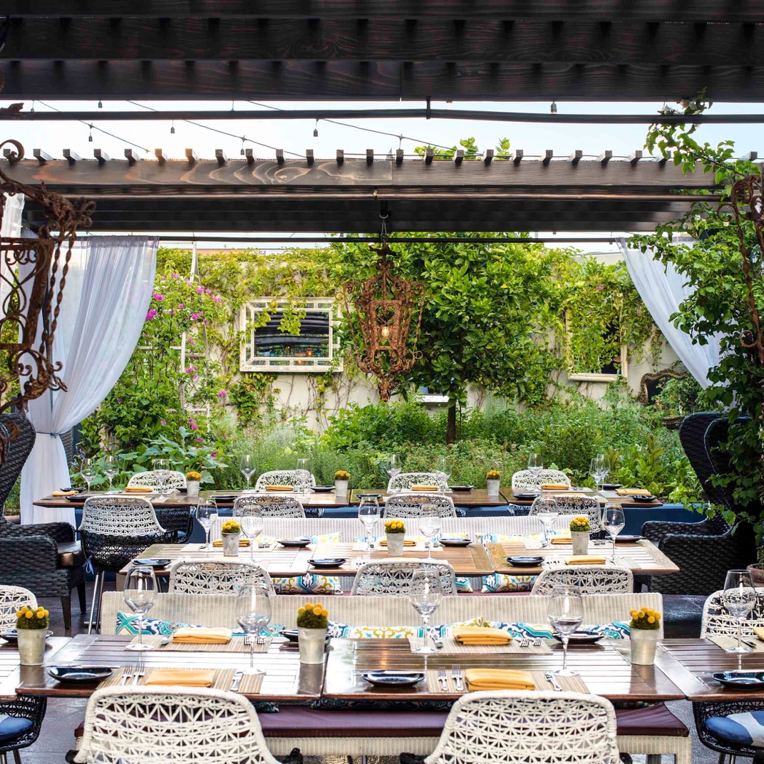 比弗利山庄洛杉矶索菲特酒店(Sofitel Los Angeles at Beverly Hills)
