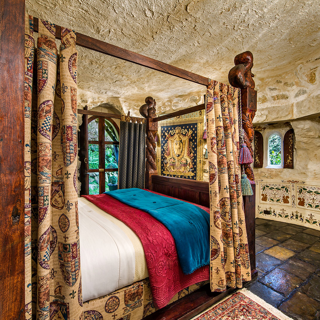 Thorngrove Manor